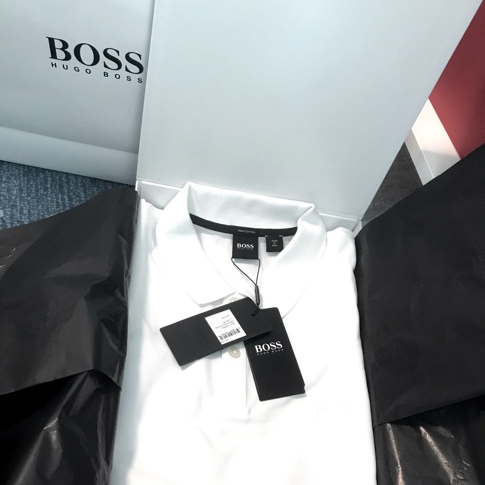 Hugo Boss brand new shirts for men size XL(SET 2)